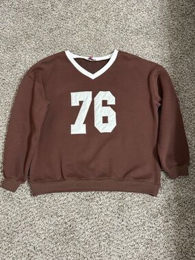 Women’s  Brown V-Neck '76' Pullover Sweater
